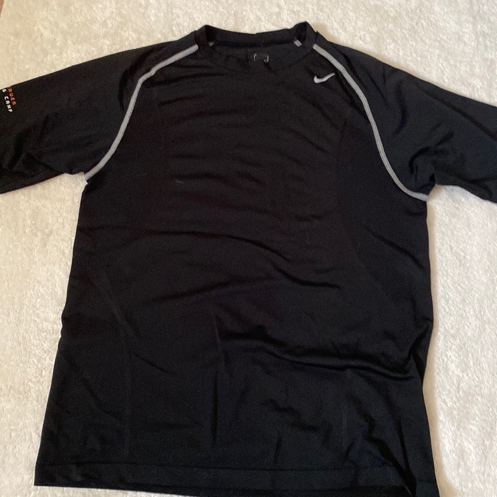 Nike pro sport T-shirt size small men’s